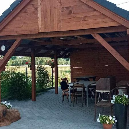 Noclegi nad Parsętą Bialogard Zewnętrze zdjęcie